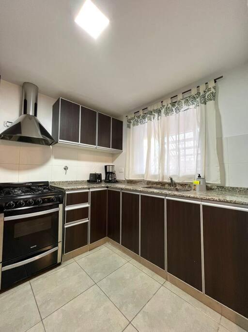 Lumiere Apartments - Hermoso Departamento En Complejo Residencial Mendoza Eksteriør bilde